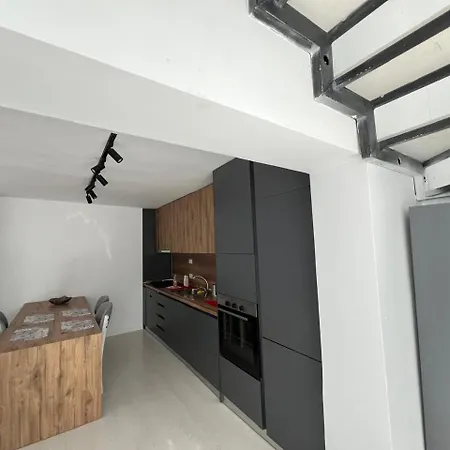 Gold Penthouse Διαμέρισμα *