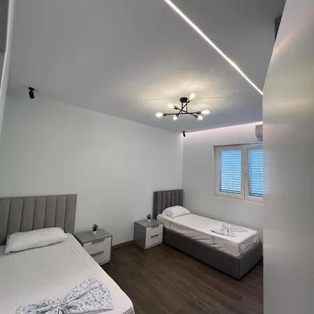 Διαμέρισμα Gold Penthouse Τίρανα