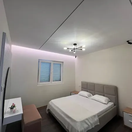 Gold Penthouse * Τίρανα