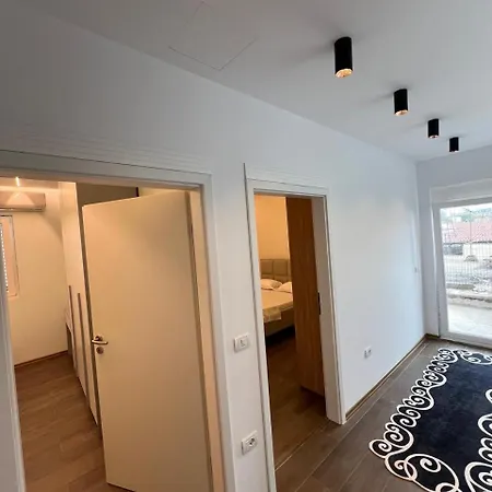 Διαμέρισμα Gold Penthouse Τίρανα